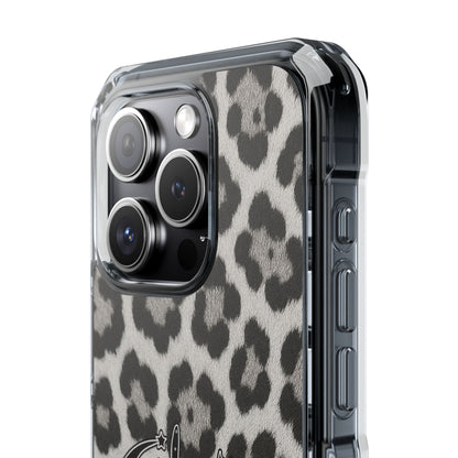 PÂLEUR OFFICIAL SNOW LEOPARD IPHONE CASE